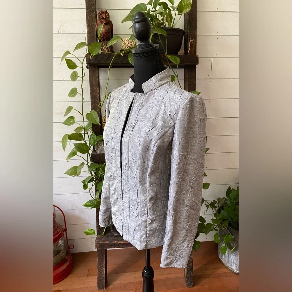 Chico’s: Gray Crinkle Textured Jacket